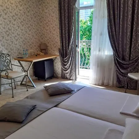 Otel Atlas *